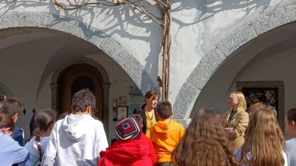 5A e 5B in visita al municipio