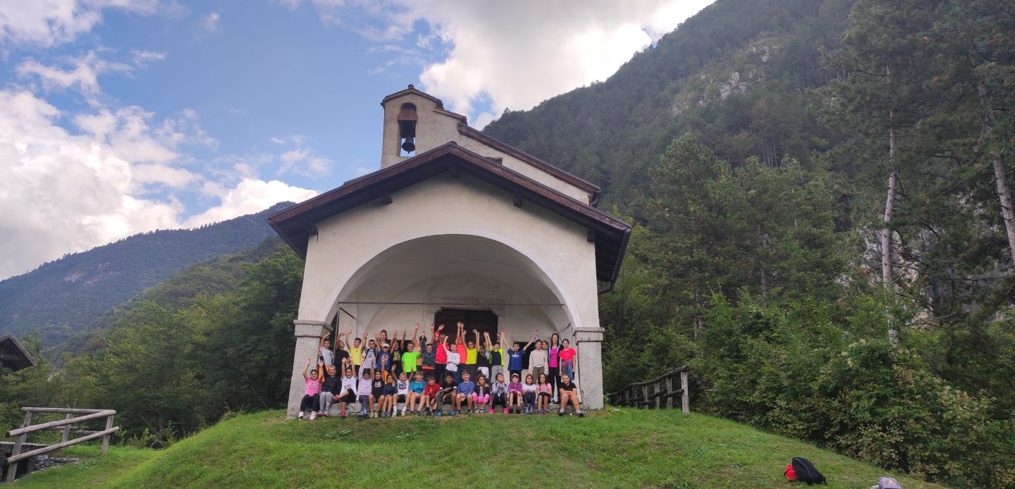 Immagine di PROGETTO DI STORIA LOCALE:   USCITA ALLA CHIESA DI SAN LORENZO DI CONDINO