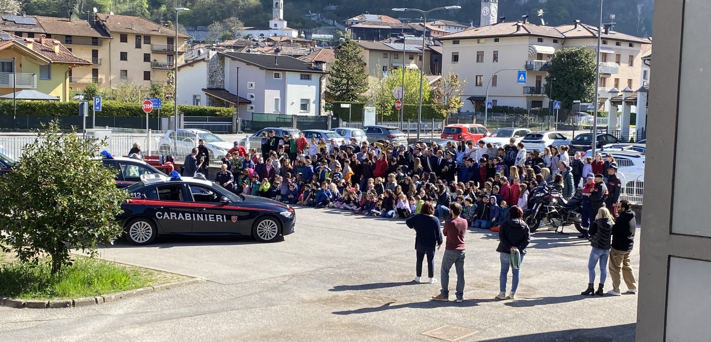 Immagine di Incontro con i reparti speciali dell’Arma dei Carabinieri
