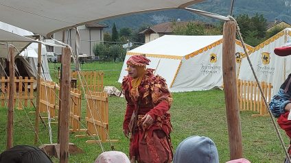 Immagine di La storia prende vita a scuola con i Lanzichenecchi